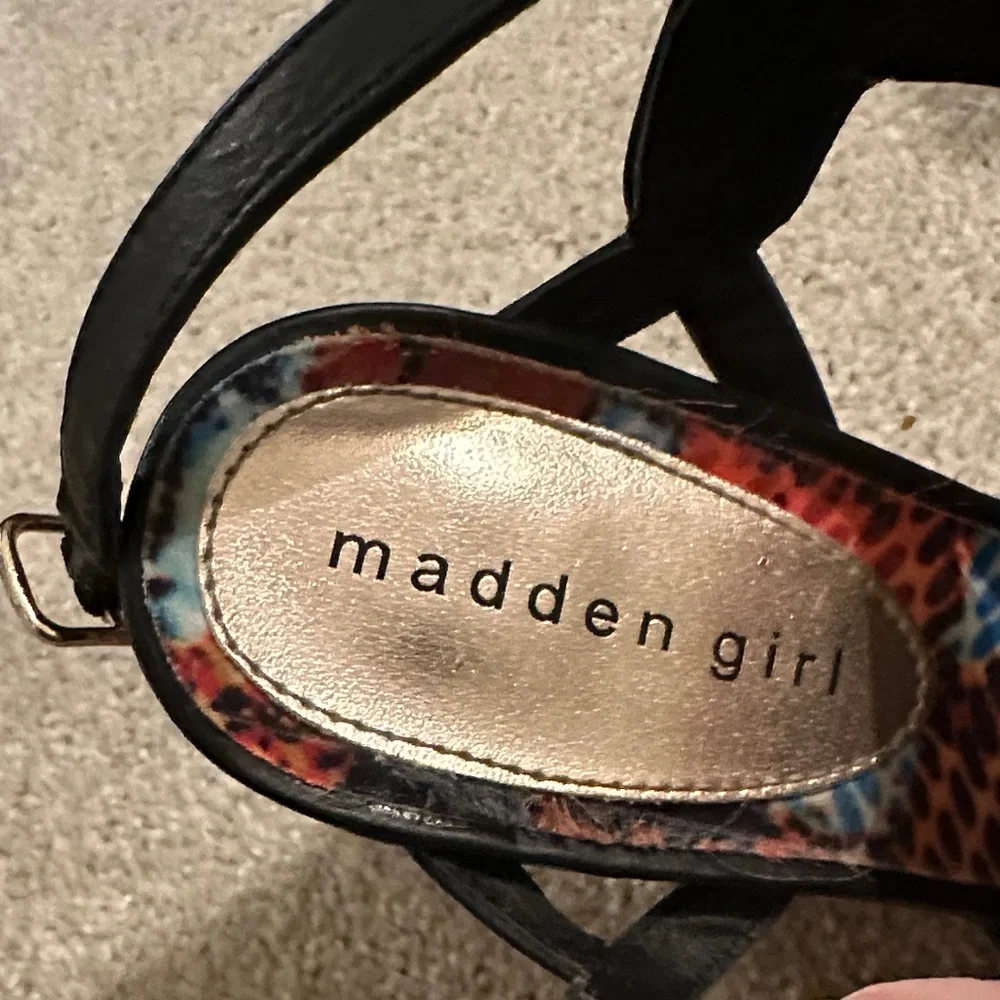 Madden Girl Black Platform Sandals - Picture 2 of 6